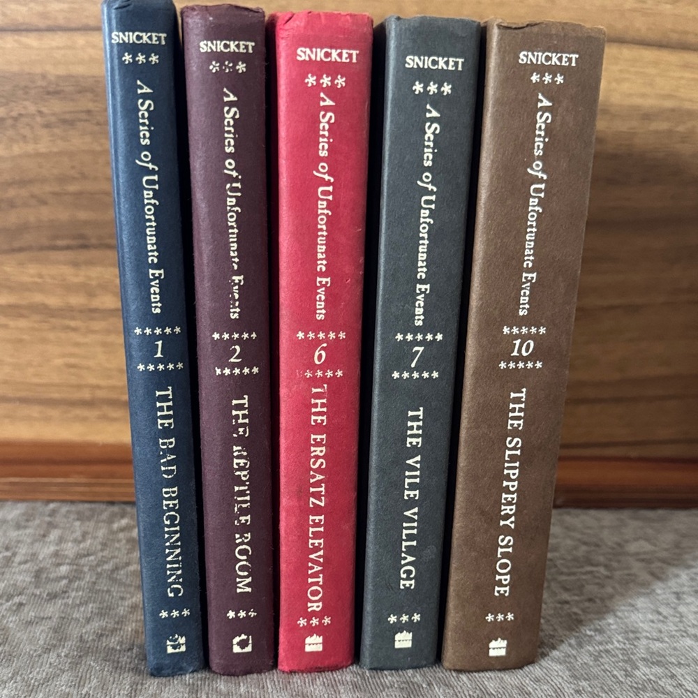A Series of Unfortunate Events Book Set - Multicolor - Picture 2 of 16
